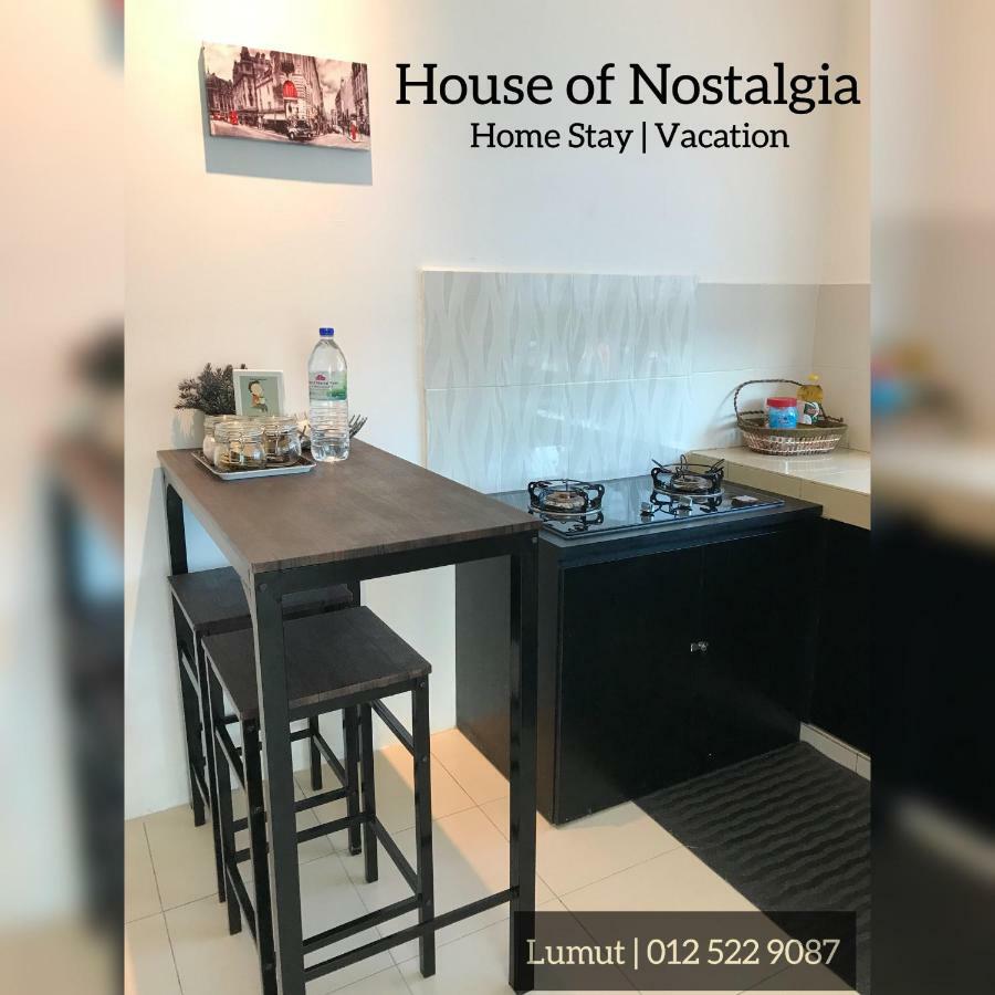 Appartement House Of Nostalgia à Lumut Extérieur photo